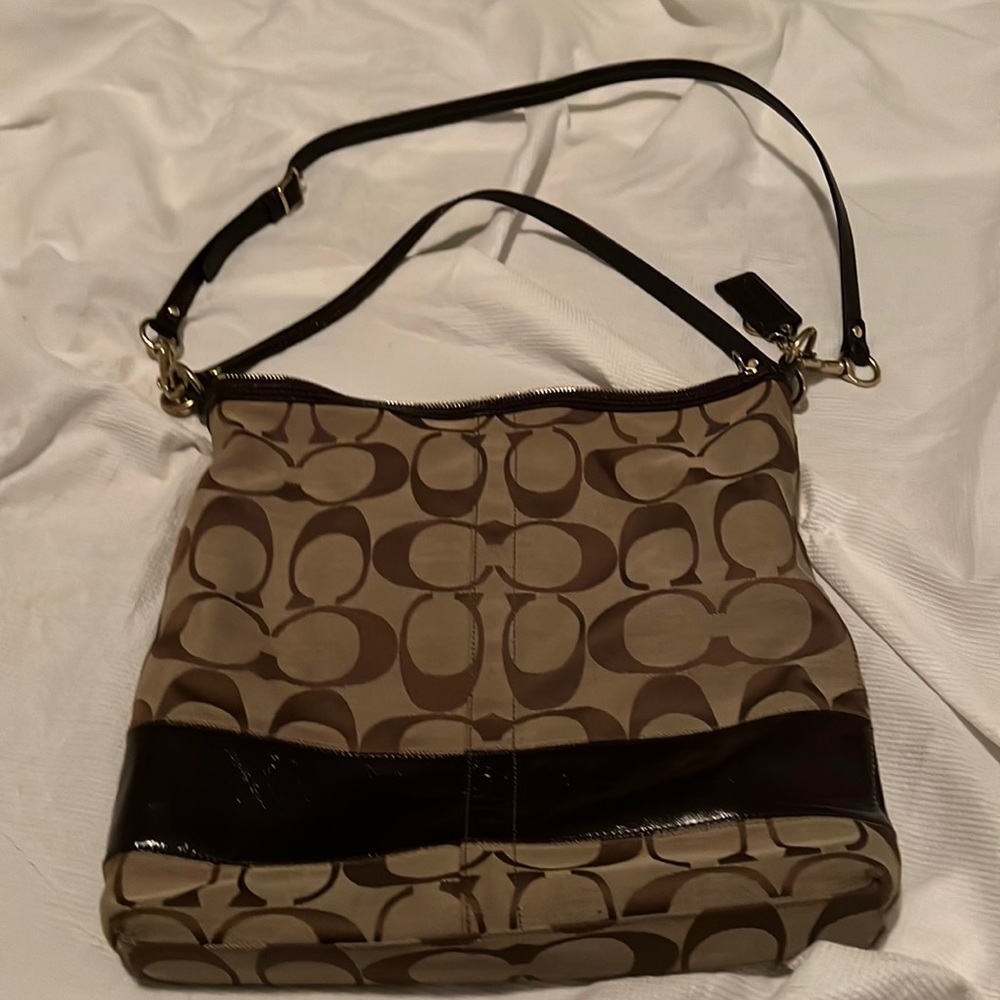 Coach Chelsea Signature